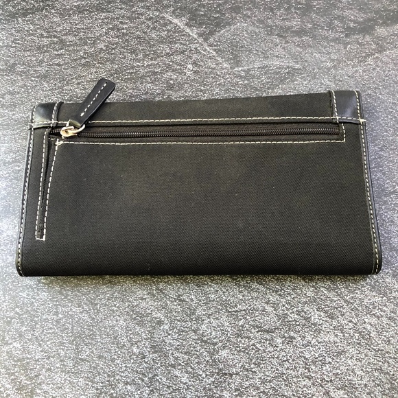 Black Wallet - Picture 2 of 7